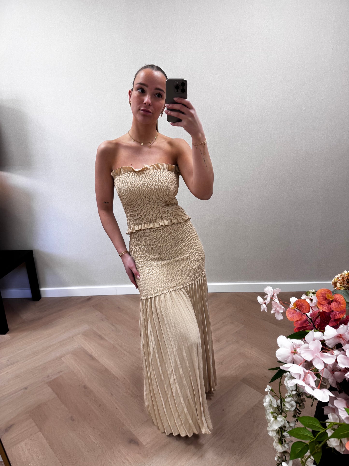Jessy set beige