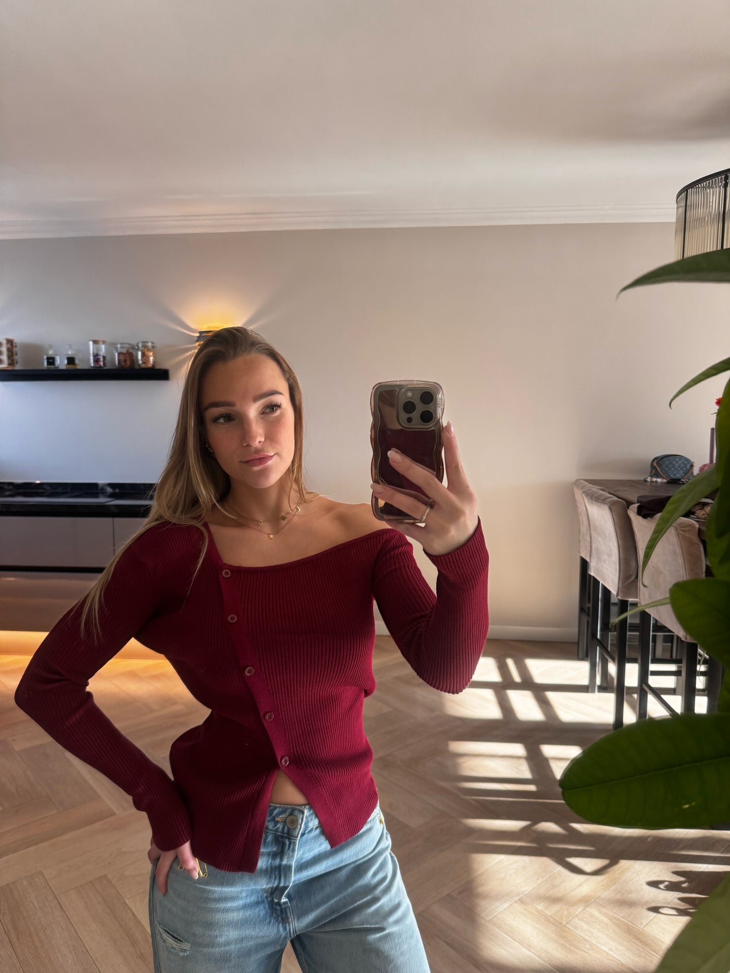 Top Ella