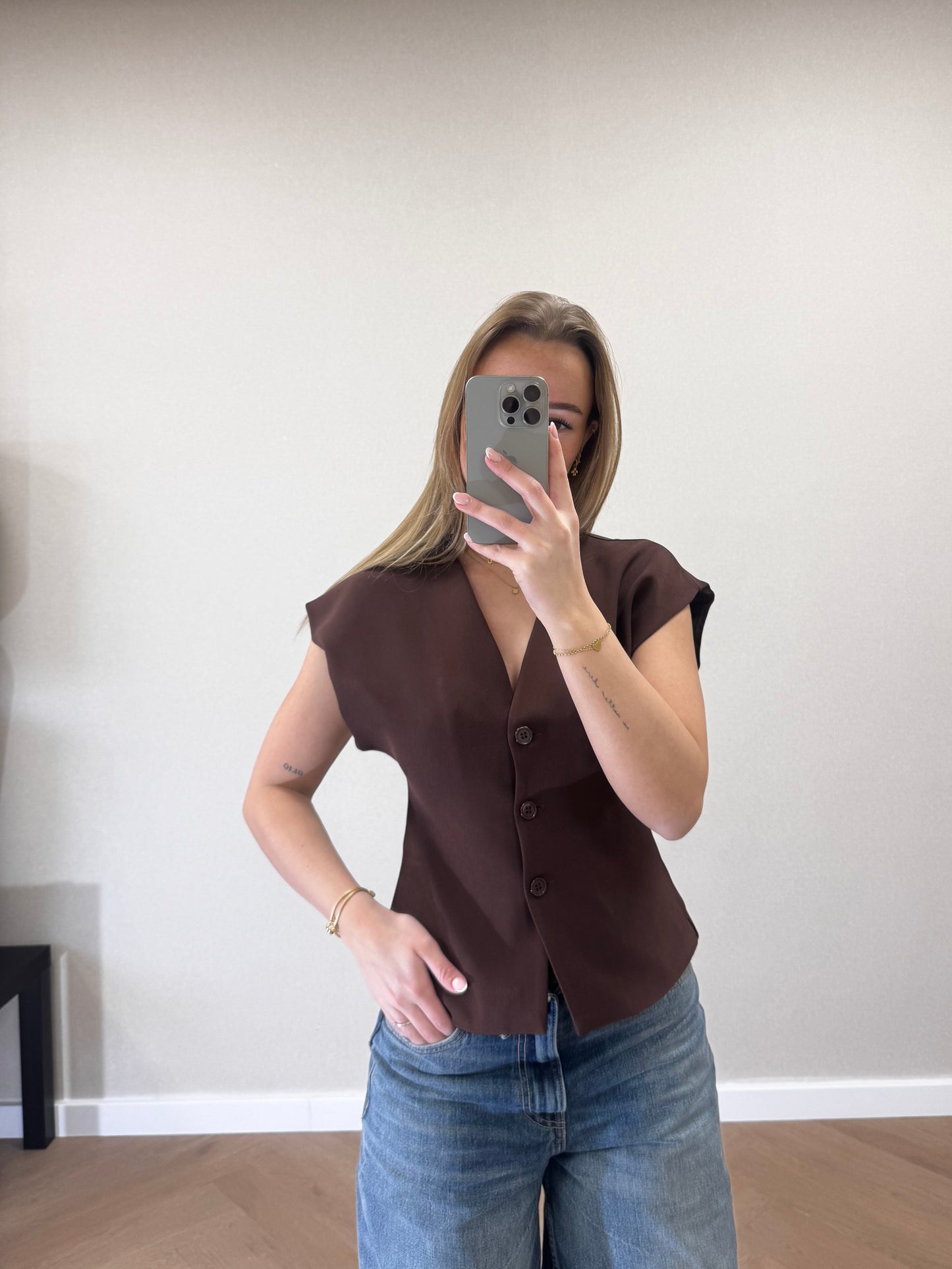 Top Olivia bruin