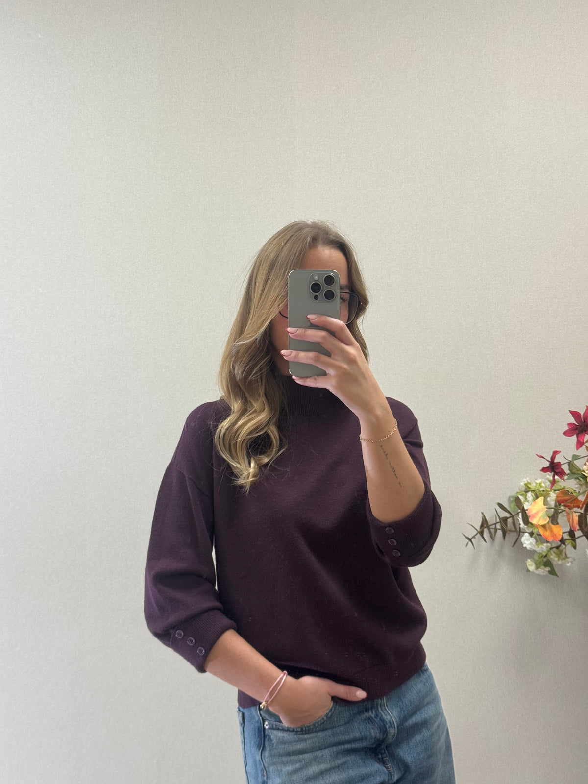 Button sleeve knit
