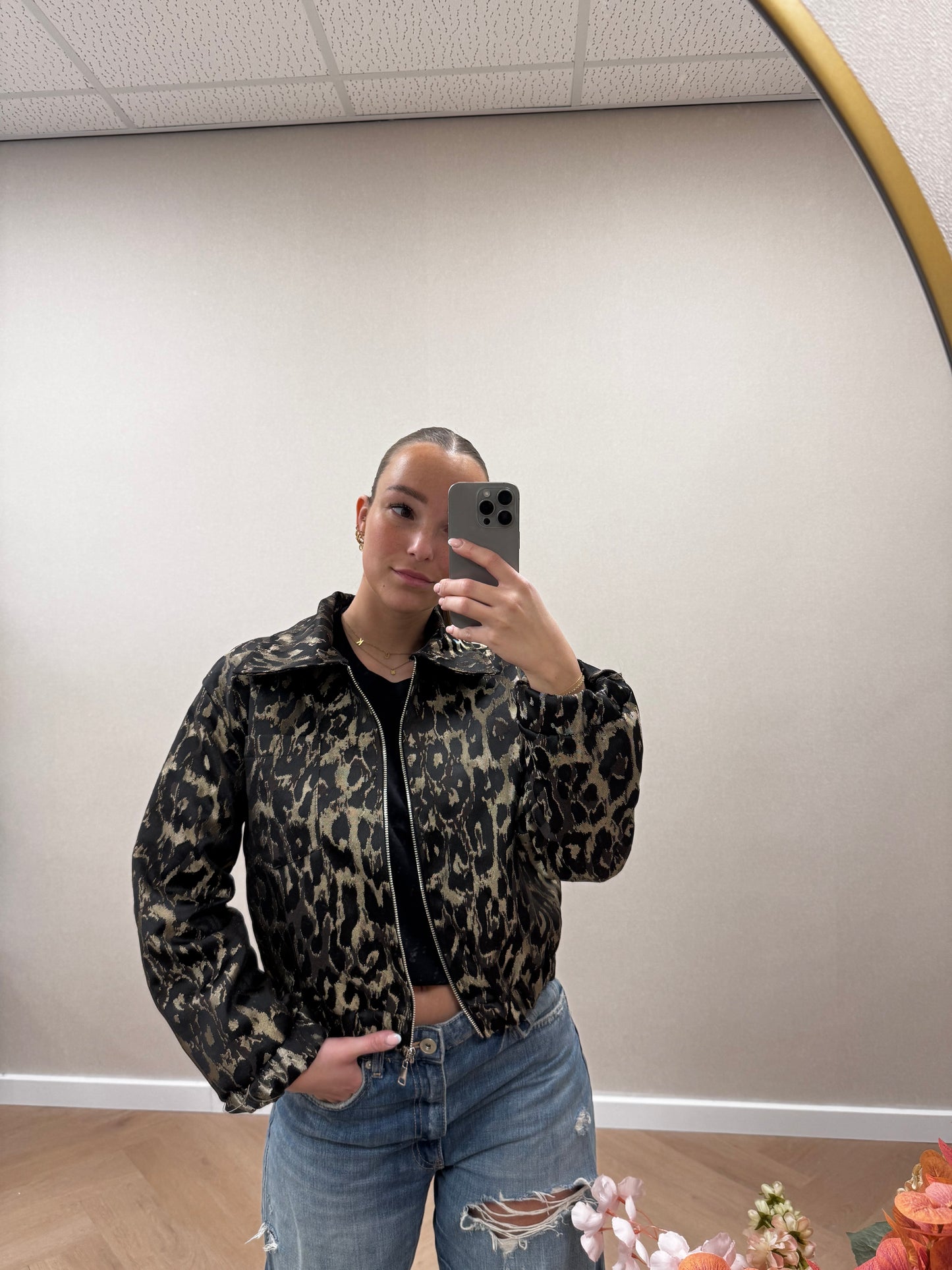 Bomber leopard
