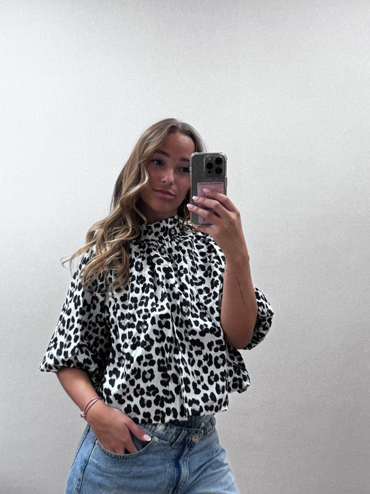 Blouse tan