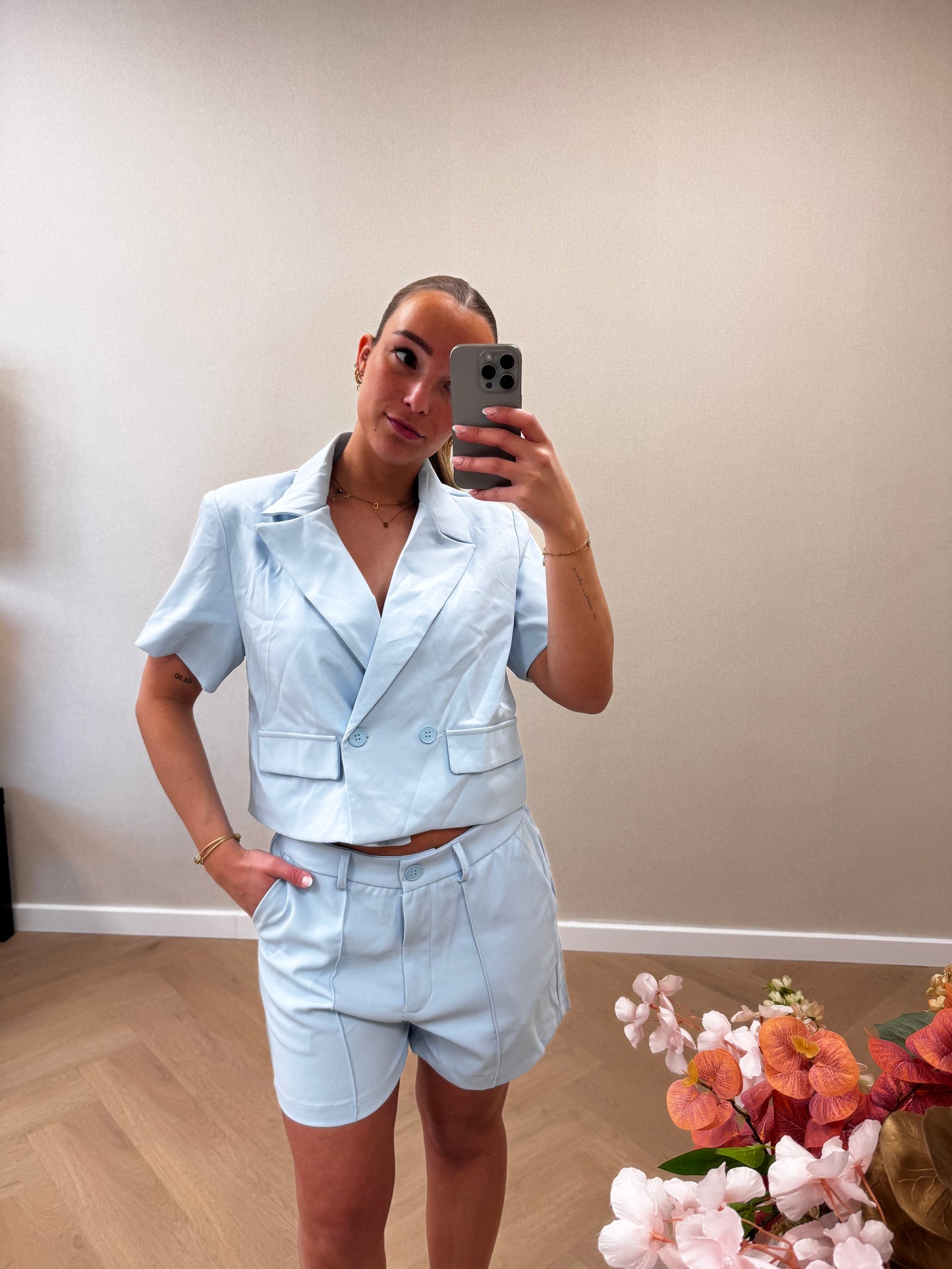 Roos set blue