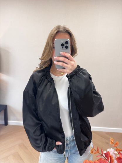 Satin bomber black