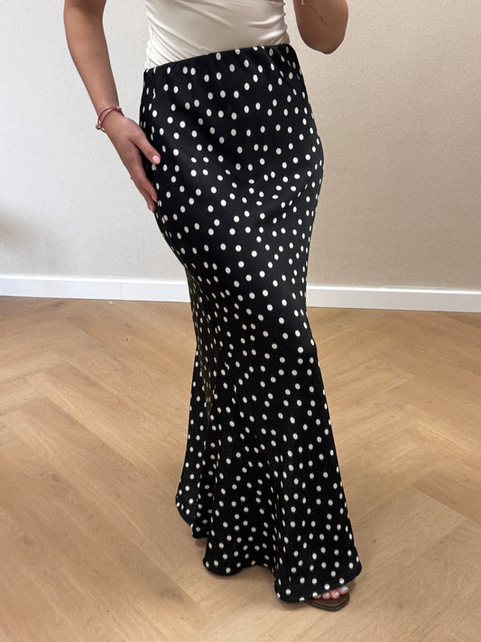 Skirt spot satin