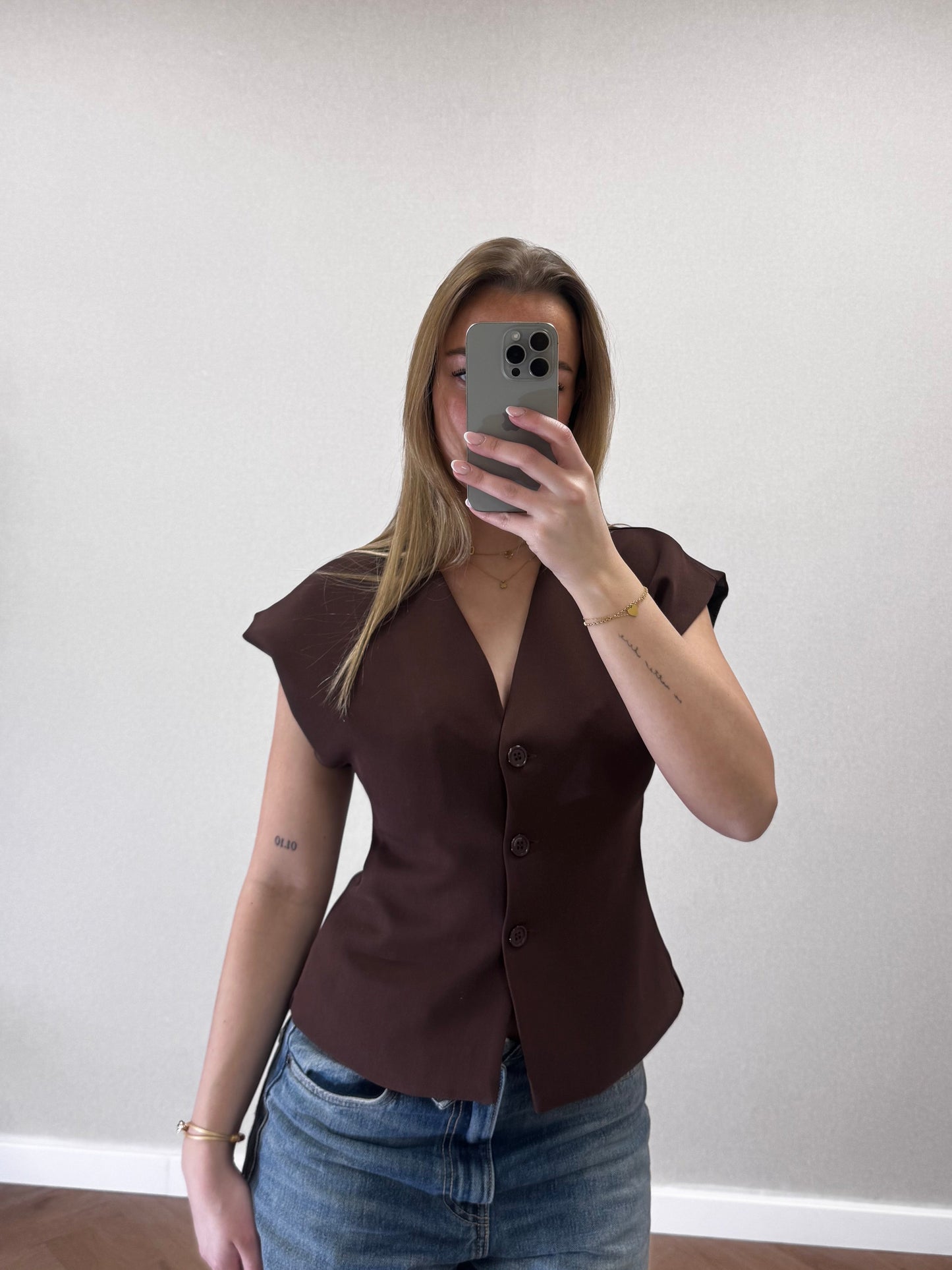 Top Olivia bruin