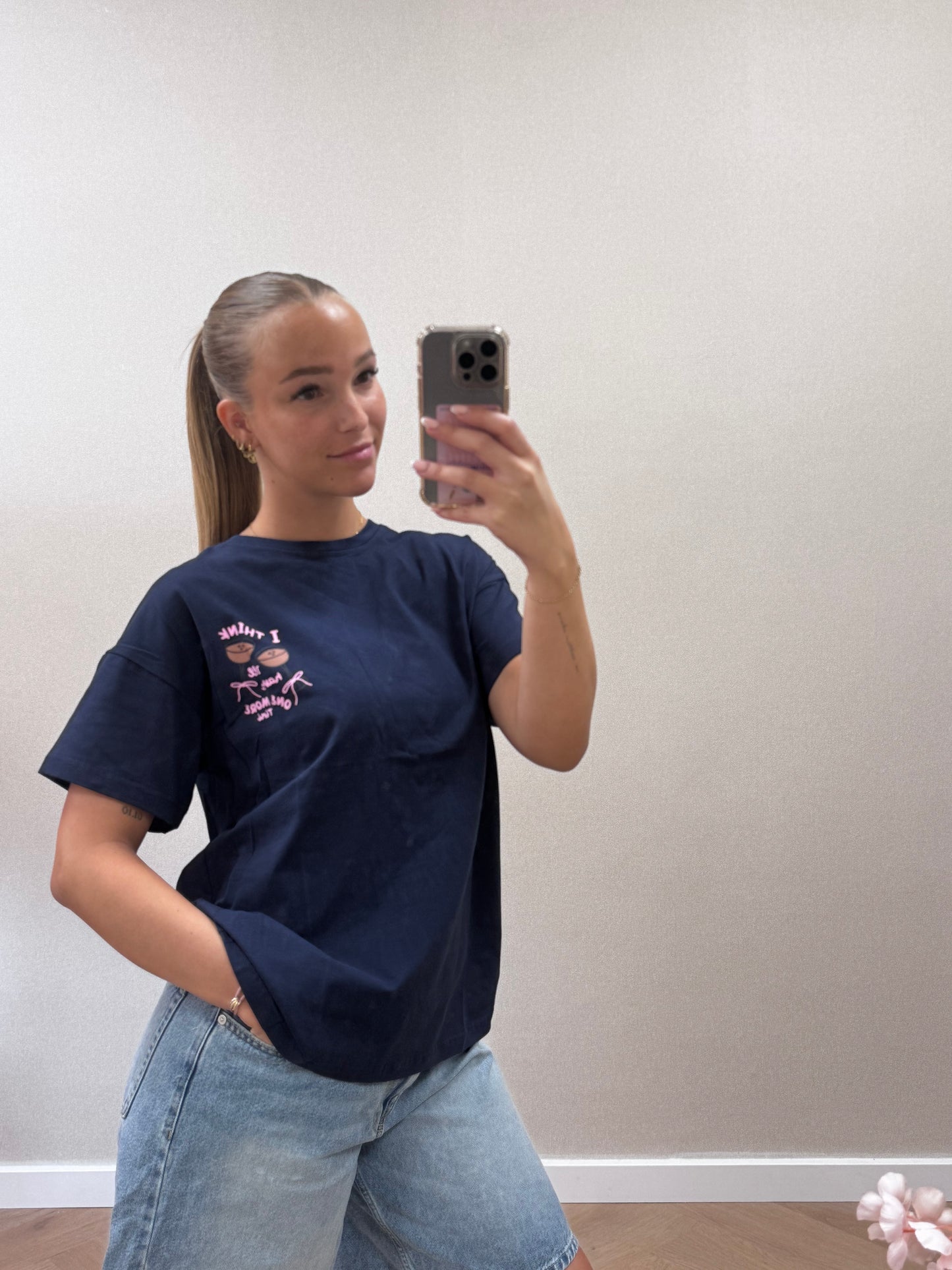 Tini tee