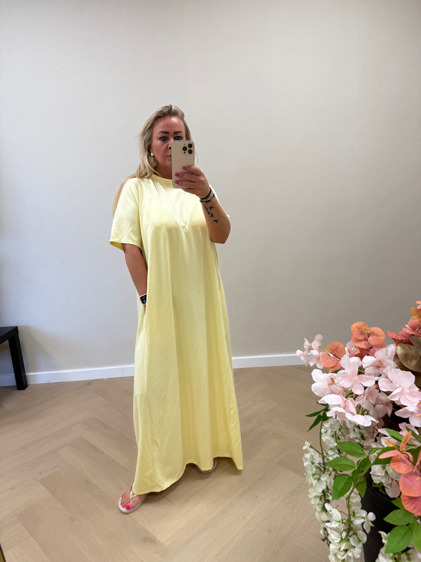 Tshirt dress yellow