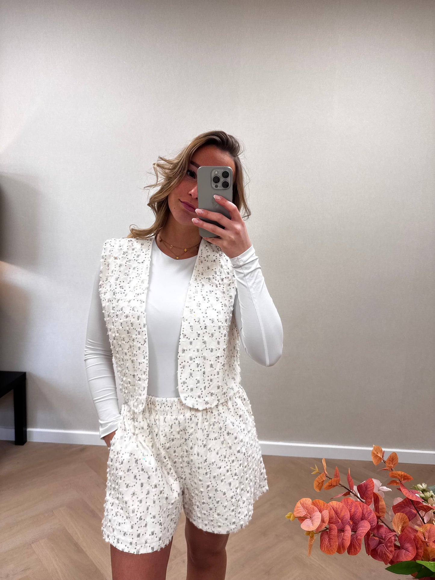 Set sparkly white