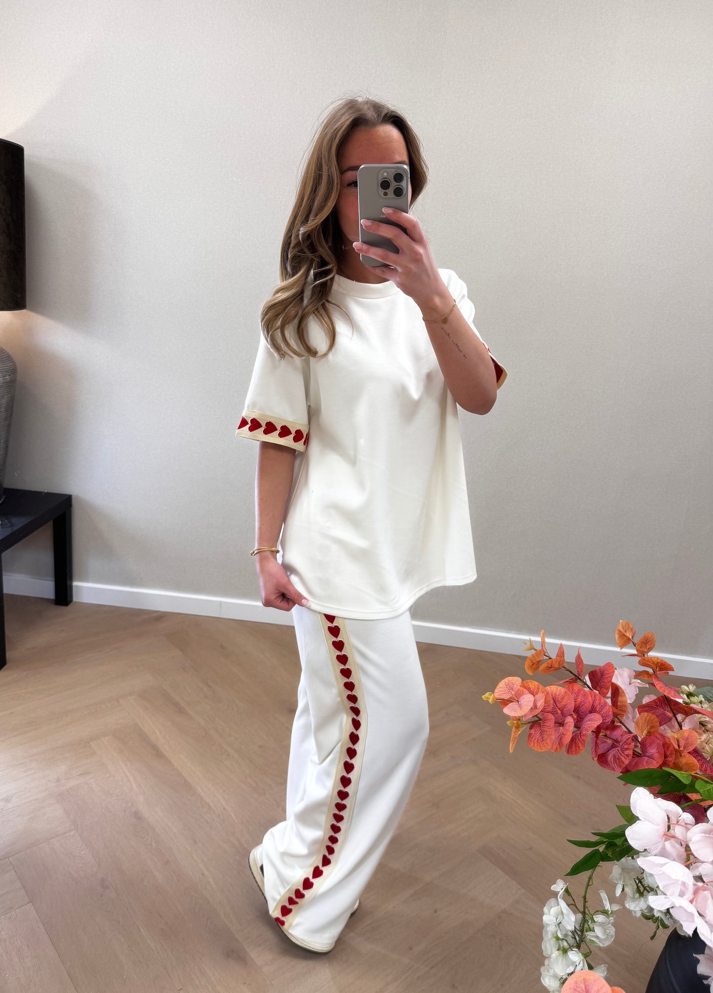 Heart set white