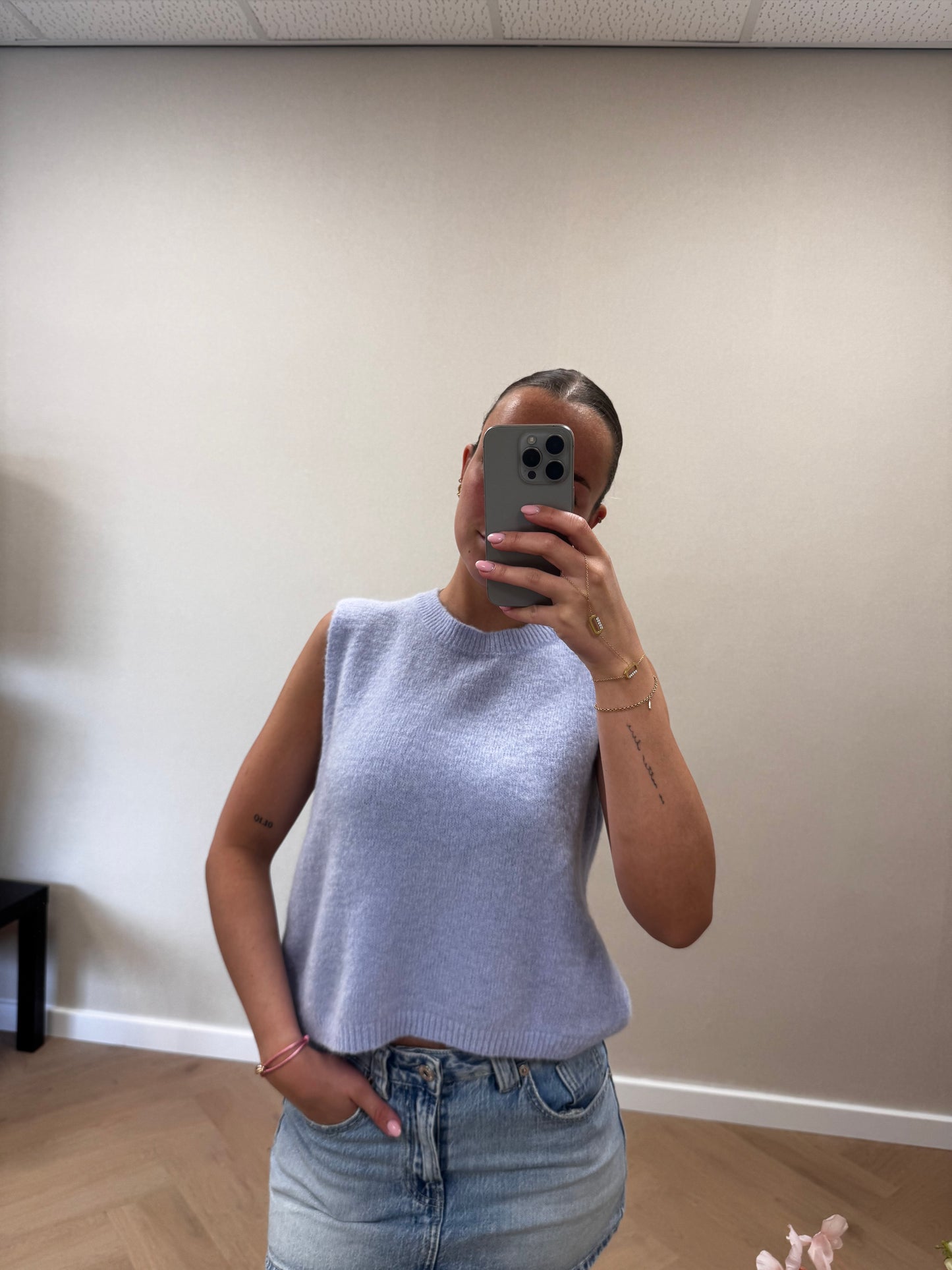 Wool top blue