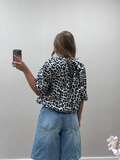 Blouse tan