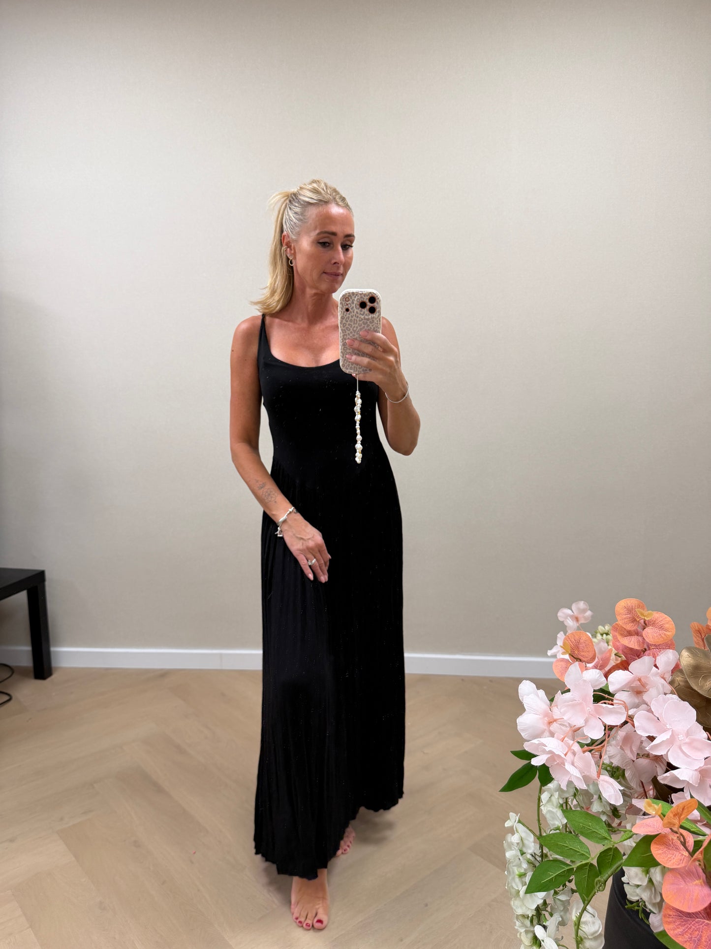 Dress basic black