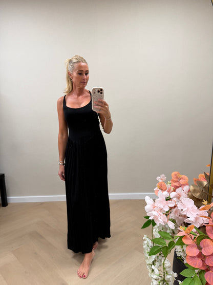 Dress basic black