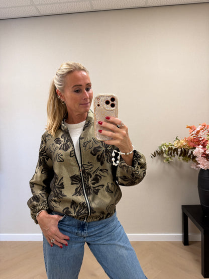 Goldflower Bomber